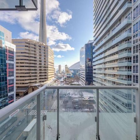 1 Bedroom Furnished Condo With Balcony Across Cn Tower Toronto Exterior foto